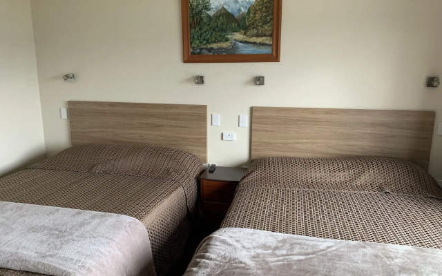 Te Anau Manapouri Lake Hotel