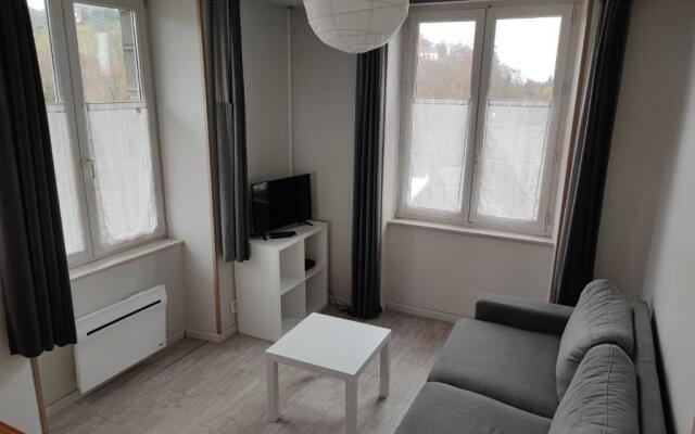 F3, 3 pers - proche centre historique