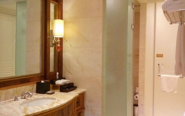 Crown Plaza Resort Sanya Bay