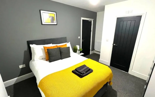 Chantry Suites by SA Stays