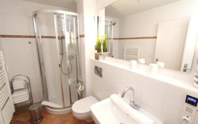 AD3_1b_Mrs_ Ocean II