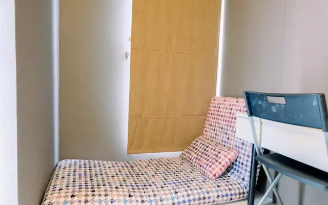 Comfy Studio Apartment @ Skylounge Tamansari