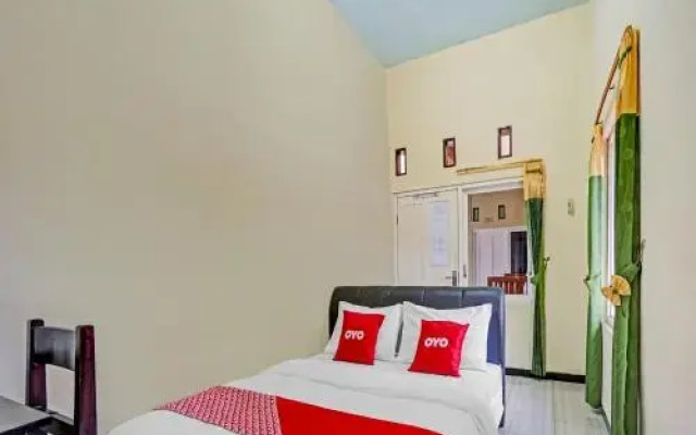Bromo Guest House Family By Oyo Room