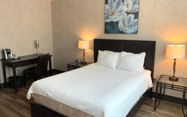 Lonsdale Quay Hotel