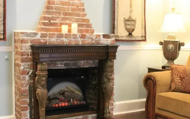 Victorian House Bed & Breakfast