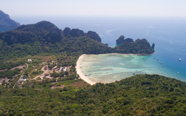 Phi Phi Andaman Beach Resort