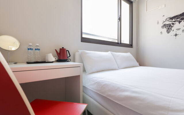 MUNA Hostel