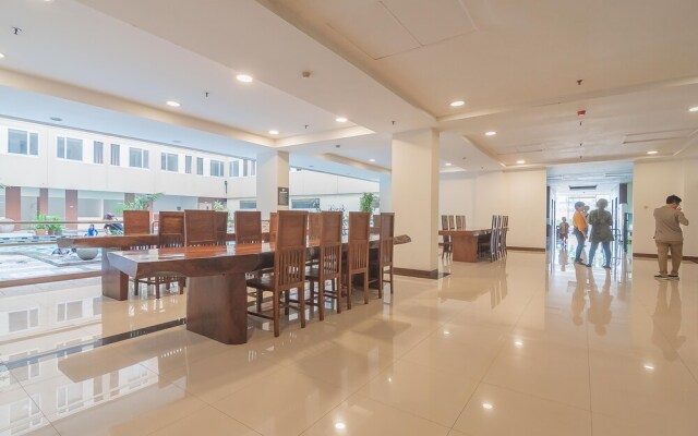Emerald Apartel by RM.