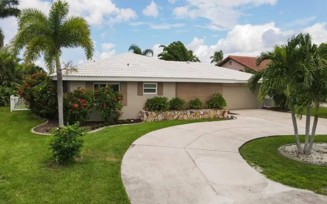 819 Napoli Lane