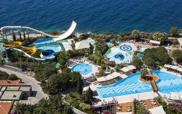 Pine Bay Holiday Resort
