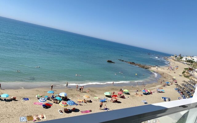 Apartment Aguamarina On The Beach Front