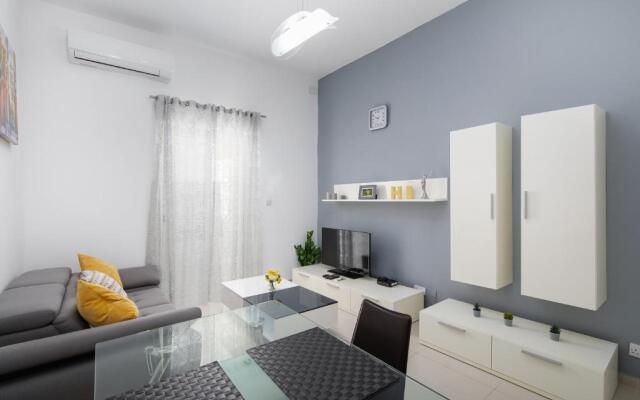 Modern 2 Bedroom Apartment (Msida)