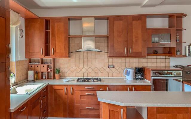 Apartments Leone