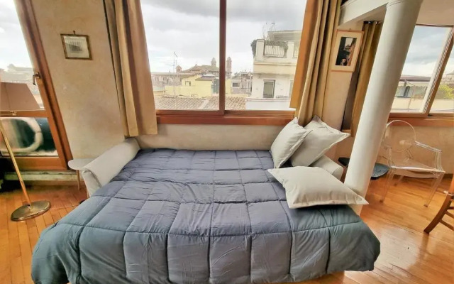 Gorgeous penthouse Spanish Steps