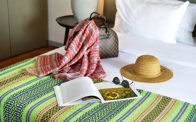 The Noble House Suites & Apartments