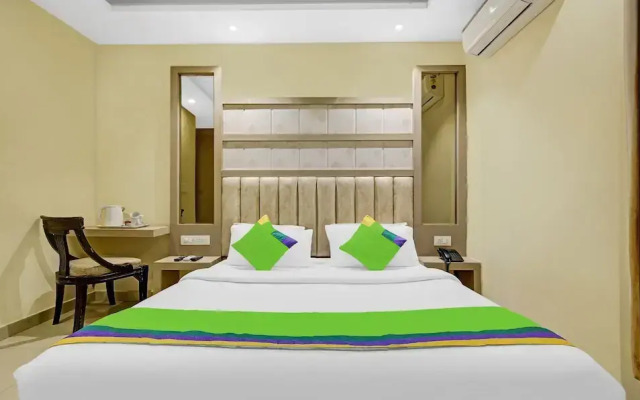 Itsy Hotels Amrita Raghunath Bazaar Jammu