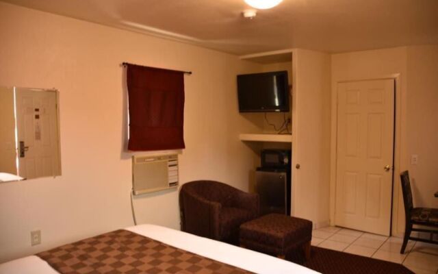 Baycities Motel
