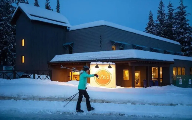 Mountain Shadow Hostel