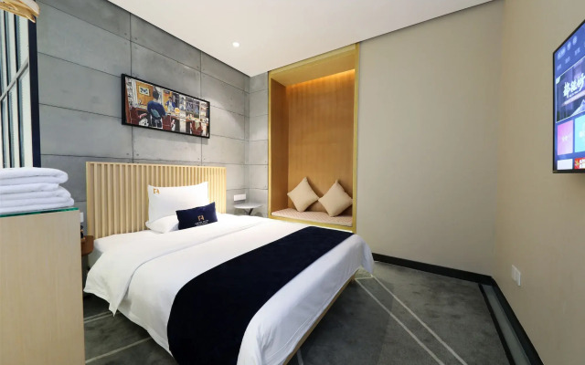 Arrivee Hotel