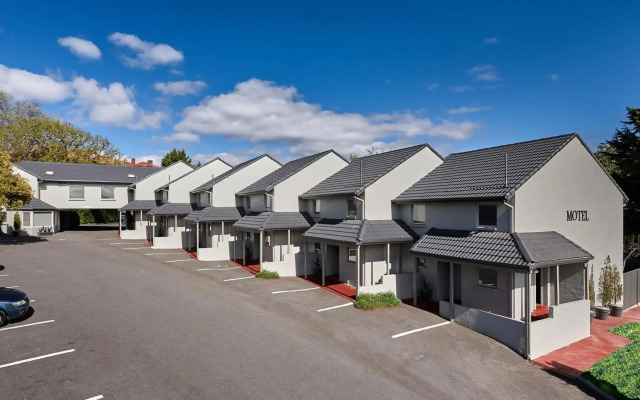 Elphin Motel & Serviced Apartments