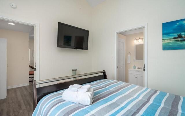 Wine Down on the Bay