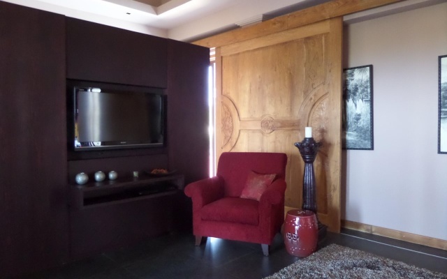 The Uluwatu Peak – Guest Rooms – Pecatu