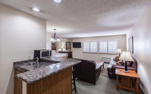 Quality Inn & Suites Plano