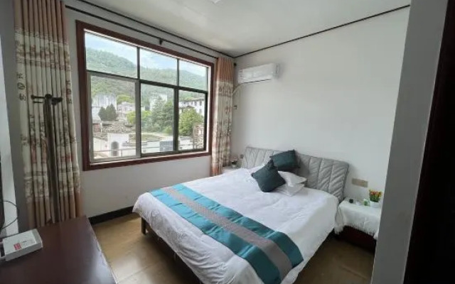 Huifan Hotel, Luxian County