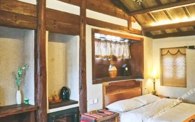 Shuhe Longfeng Bieyuan Inn