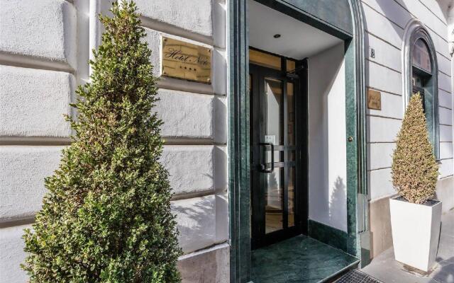 Raeli Hotel Noto