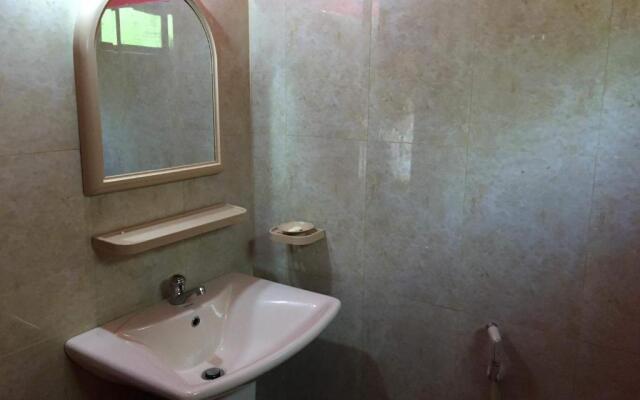 Chandi Gaya Beach Guesthouse