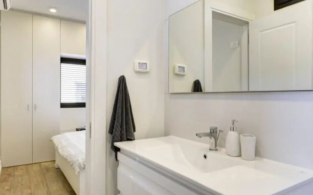 Modern Duplex 3 Bedrooms With A Terrace