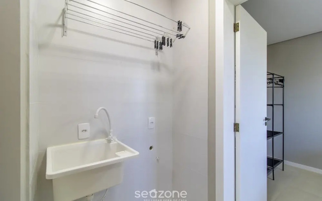 SLC - Apartments Near Ingleses Dunes