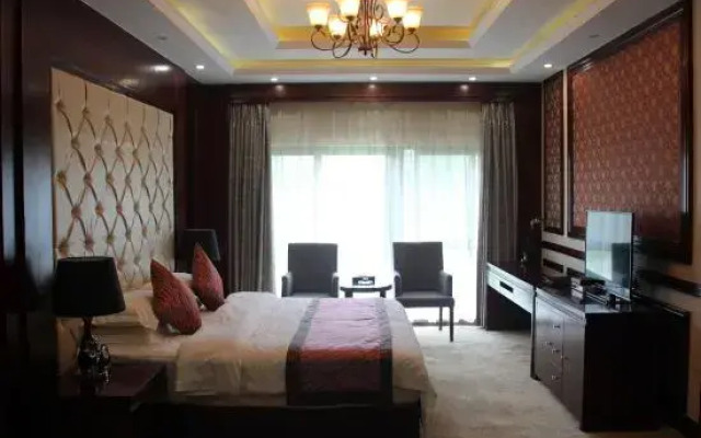 Fukang Sunshine Holiday Hotel