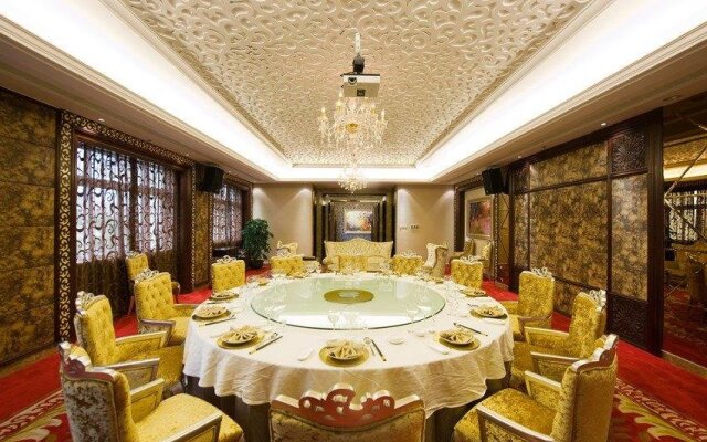 Carp City Hotel