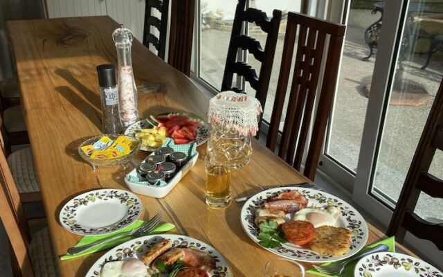 Poet's Cottage Stanley