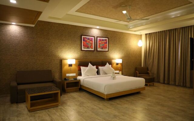 Neel's City Resort