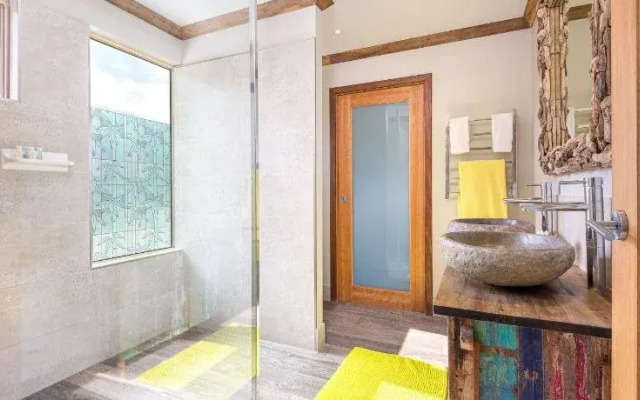 Albany Bali Style Accommodation