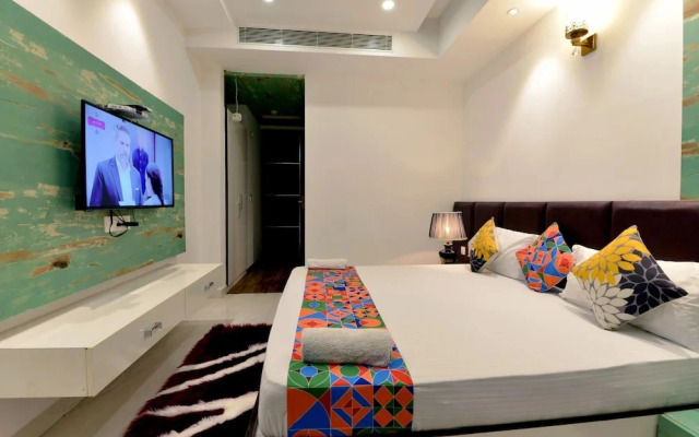 Hotel Yellow by OYO