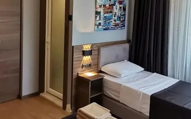 Nicer Hotel