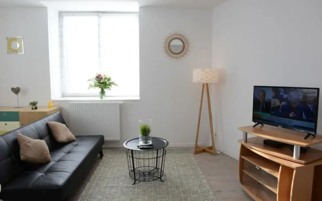 Appartement lumineux 3éme étage