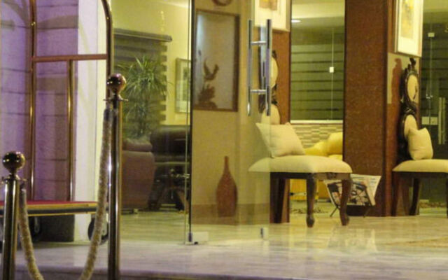 Renad Hotel