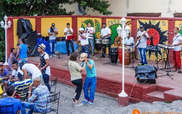 Fambyh YAL 80 Hostal Trinidad Cuba
