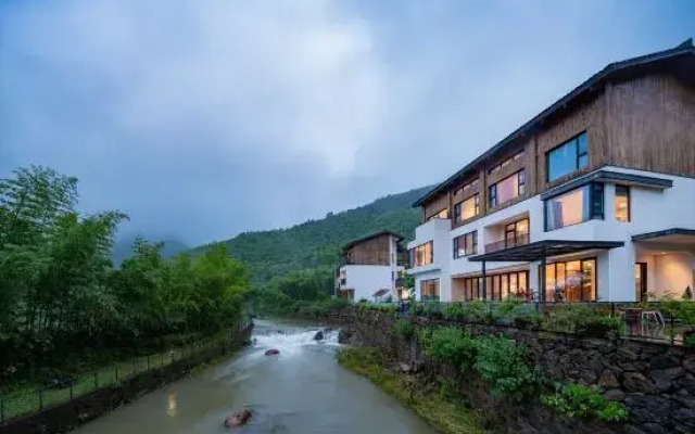 Translation: Tingjian · Moganshan | Forest Oxygen Private Hot Spring Resort Homestay