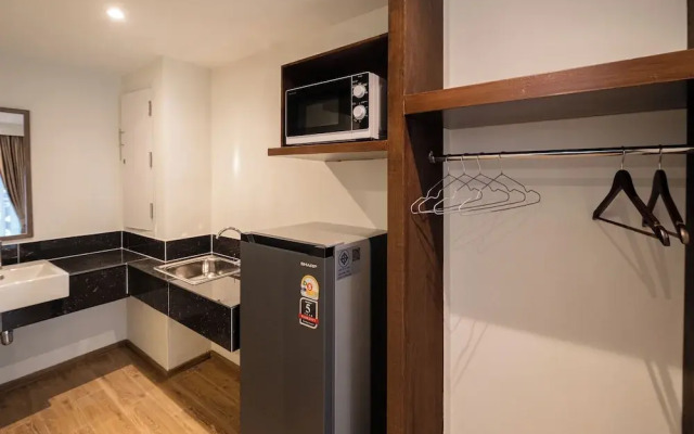 Metro Hotel Phahonyothin 35