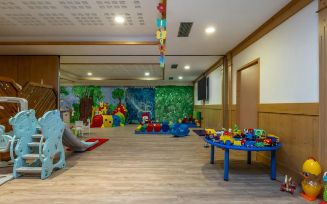 AlpHoliday Dolomiti Wellness