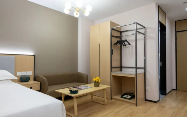 Nostalgia S Hotel (Beijing Fangshan University Town Guangyangcheng Metro Station)