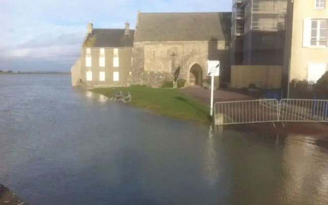 Apartment in Saint-lo-d'ourville