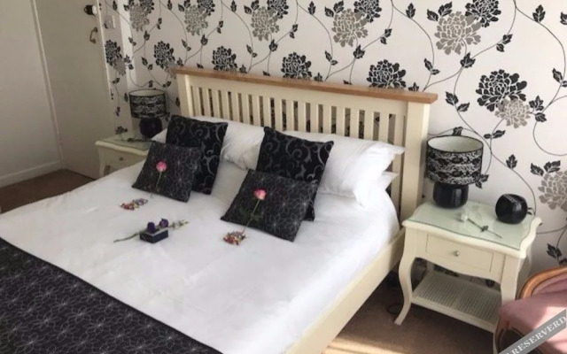 Trelawney Hotel