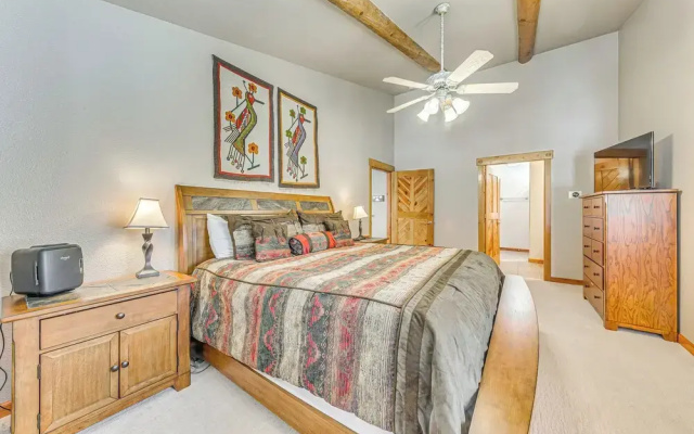 Near Hiking Trails: Spacious Cloudcroft Retreat!